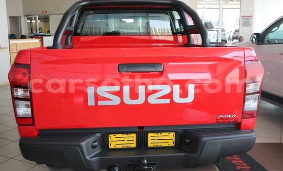 اشتري مستعمل Isuzu KB Red سيارة في Maputsoe في Leribe اشتري مستعمل Isuzu KB Red سيارة في Maputsoe في Leribe