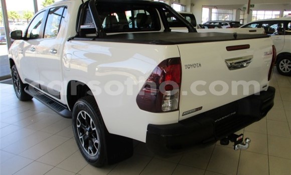 اشتري مستعمل Toyota Hilux White سيارة في Import - Dubai في Maseru اشتري مستعمل Toyota Hilux White سيارة في Import - Dubai في Maseru