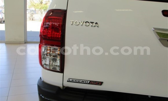 اشتري مستعمل Toyota Hilux White سيارة في Import - Dubai في Maseru اشتري مستعمل Toyota Hilux White سيارة في Import - Dubai في Maseru