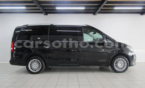 Acheter Occasion Voiture Mercedes-Benz V-klasse Noir à Maseru, Maseru Acheter Occasion Voiture Mercedes-Benz V-klasse Noir à Maseru, Maseru