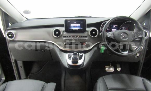 Acheter Occasion Voiture Mercedes-Benz V-klasse Noir à Maseru, Maseru Acheter Occasion Voiture Mercedes-Benz V-klasse Noir à Maseru, Maseru