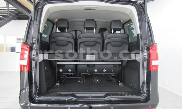 Acheter Occasion Voiture Mercedes-Benz V-klasse Noir à Maseru, Maseru Acheter Occasion Voiture Mercedes-Benz V-klasse Noir à Maseru, Maseru