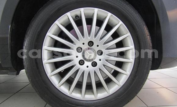 Acheter Occasion Voiture Mercedes-Benz V-klasse Noir à Maseru, Maseru Acheter Occasion Voiture Mercedes-Benz V-klasse Noir à Maseru, Maseru