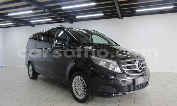 Acheter Occasion Voiture Mercedes-Benz V-klasse Noir à Maseru, Maseru Acheter Occasion Voiture Mercedes-Benz V-klasse Noir à Maseru, Maseru