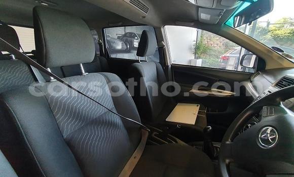 Sayi Na hannu Toyota Avanza Silver Mota in Maseru a Maseru Sayi Na hannu Toyota Avanza Silver Mota in Maseru a Maseru