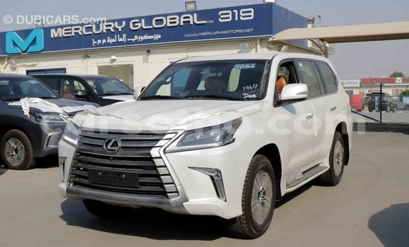 Sayi Imported Lexus LX White Mota in Import - Dubai a Maseru Sayi Imported Lexus LX White Mota in Import - Dubai a Maseru
