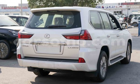 Sayi Imported Lexus LX White Mota in Import - Dubai a Maseru Sayi Imported Lexus LX White Mota in Import - Dubai a Maseru