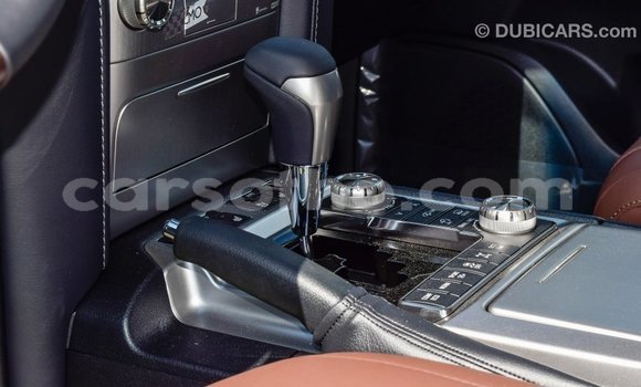اشتري Imported Toyota Land Cruiser Black سيارة في Import - Dubai في Maseru اشتري Imported Toyota Land Cruiser Black سيارة في Import - Dubai في Maseru