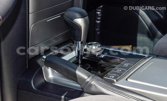 اشتري Imported Toyota Land Cruiser Black سيارة في Import - Dubai في Maseru اشتري Imported Toyota Land Cruiser Black سيارة في Import - Dubai في Maseru