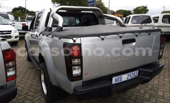 Sayi Na hannu Isuzu KB Silver Mota in Butha Buthe a Butha-Buthe Sayi Na hannu Isuzu KB Silver Mota in Butha Buthe a Butha-Buthe