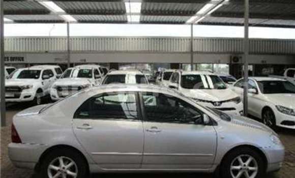 Sayi Na hannu Toyota Corolla White Mota in Butha Buthe a Butha-Buthe Sayi Na hannu Toyota Corolla White Mota in Butha Buthe a Butha-Buthe