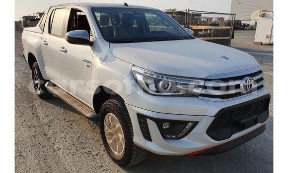 اشتري Imported Toyota Hilux White سيارة في Import - Dubai في Maseru اشتري Imported Toyota Hilux White سيارة في Import - Dubai في Maseru
