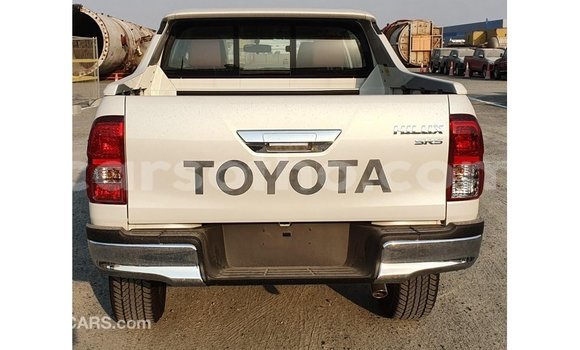 اشتري Imported Toyota Hilux White سيارة في Import - Dubai في Maseru اشتري Imported Toyota Hilux White سيارة في Import - Dubai في Maseru