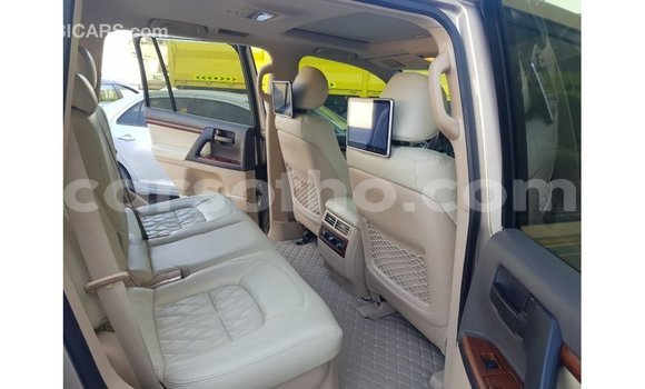 Sayi Imported Toyota Land Cruiser Other Mota in Import - Dubai a Maseru Sayi Imported Toyota Land Cruiser Other Mota in Import - Dubai a Maseru