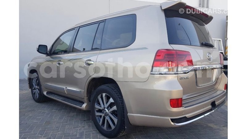 Big with watermark toyota land cruiser maseru import dubai 15918