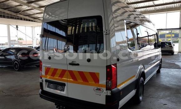 Acheter Occasion Voiture Volkswagen Caravelle Blanc à Maseru, Maseru Acheter Occasion Voiture Volkswagen Caravelle Blanc à Maseru, Maseru