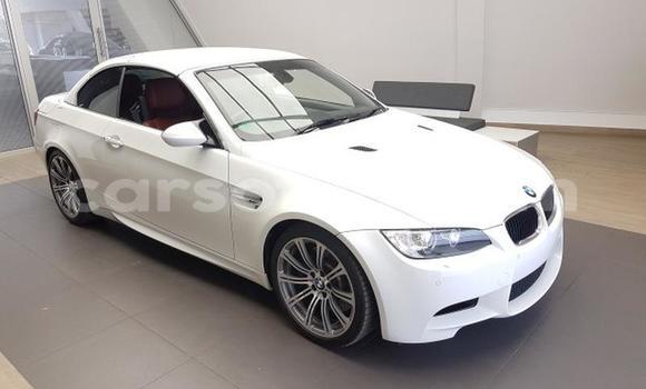 Sayi Na hannu BMW M3 White Mota in Maseru a Maseru Sayi Na hannu BMW M3 White Mota in Maseru a Maseru