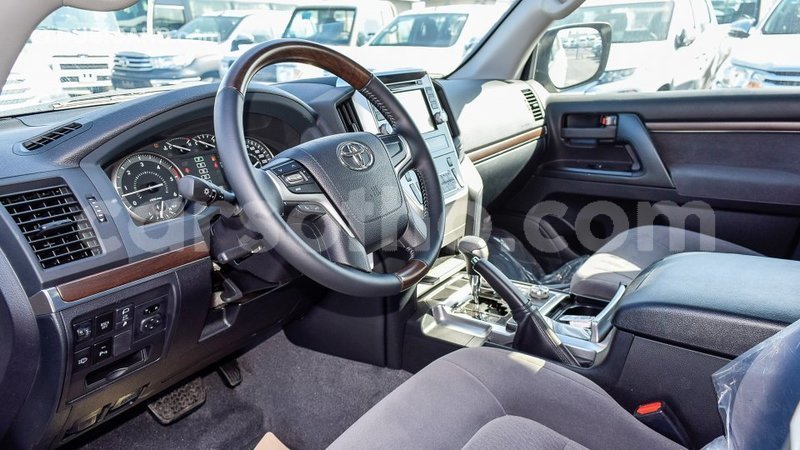 Big with watermark toyota land cruiser maseru import dubai 15934