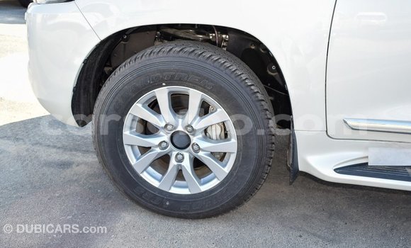 اشتري Imported Toyota Land Cruiser White سيارة في Import - Dubai في Maseru اشتري Imported Toyota Land Cruiser White سيارة في Import - Dubai في Maseru