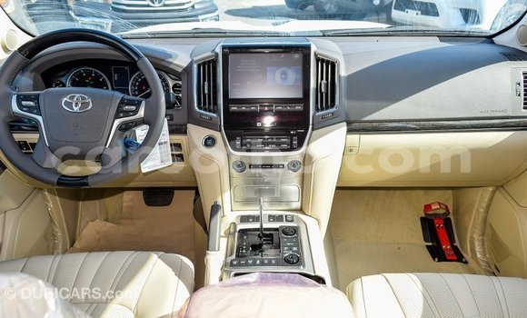 اشتري Imported Toyota Land Cruiser Black سيارة في Import - Dubai في Maseru اشتري Imported Toyota Land Cruiser Black سيارة في Import - Dubai في Maseru