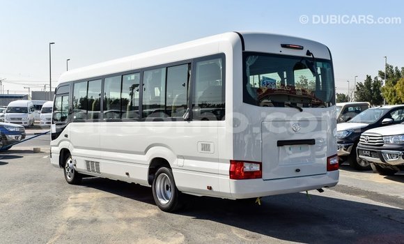 اشتري Imported Toyota Coaster White سيارة في Import - Dubai في Maseru اشتري Imported Toyota Coaster White سيارة في Import - Dubai في Maseru