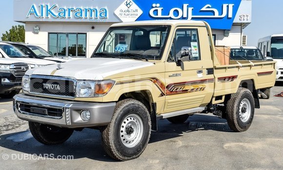 اشتري Imported Toyota Land Cruiser Beige سيارة في Import - Dubai في Maseru اشتري Imported Toyota Land Cruiser Beige سيارة في Import - Dubai في Maseru