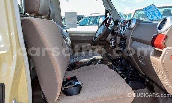 اشتري Imported Toyota Land Cruiser Beige سيارة في Import - Dubai في Maseru اشتري Imported Toyota Land Cruiser Beige سيارة في Import - Dubai في Maseru
