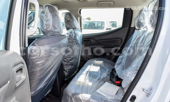 اشتري Imported Mitsubishi L200 White سيارة في Import - Dubai في Maseru اشتري Imported Mitsubishi L200 White سيارة في Import - Dubai في Maseru