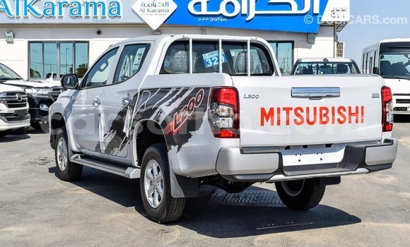 اشتري Imported Mitsubishi L200 White سيارة في Import - Dubai في Maseru اشتري Imported Mitsubishi L200 White سيارة في Import - Dubai في Maseru