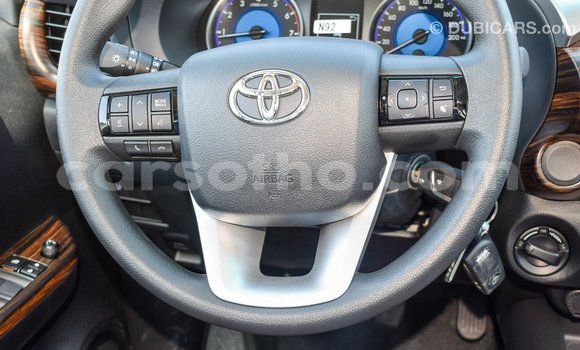 اشتري Imported Toyota Hilux White سيارة في Import - Dubai في Maseru اشتري Imported Toyota Hilux White سيارة في Import - Dubai في Maseru