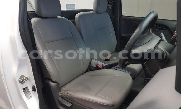 Sayi Na hannu Isuzu KB White Mota in Maseru a Maseru Sayi Na hannu Isuzu KB White Mota in Maseru a Maseru