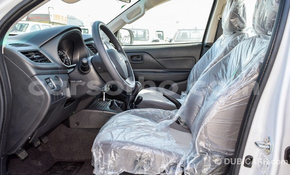 اشتري Imported Mitsubishi L200 White سيارة في Import - Dubai في Maseru اشتري Imported Mitsubishi L200 White سيارة في Import - Dubai في Maseru