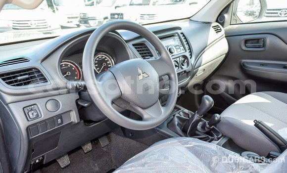 اشتري Imported Mitsubishi L200 White سيارة في Import - Dubai في Maseru اشتري Imported Mitsubishi L200 White سيارة في Import - Dubai في Maseru