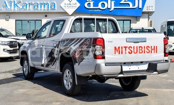 اشتري Imported Mitsubishi L200 White سيارة في Import - Dubai في Maseru اشتري Imported Mitsubishi L200 White سيارة في Import - Dubai في Maseru