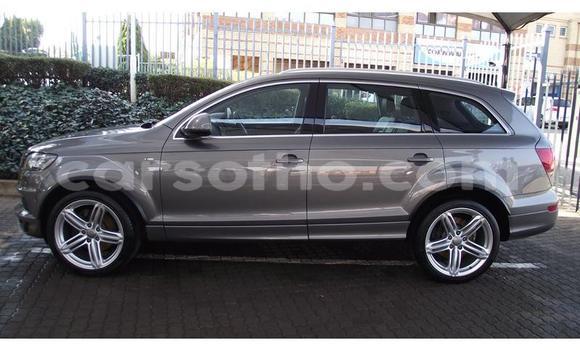 Sayi Na hannu Audi Q7 Silver Mota in Maseru a Maseru Sayi Na hannu Audi Q7 Silver Mota in Maseru a Maseru