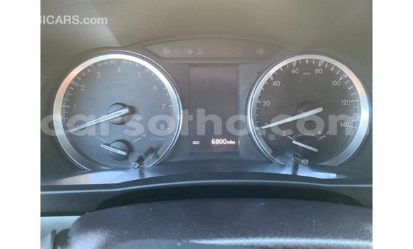 Sayi Imported Toyota Highlander White Mota in Import - Dubai a Maseru Sayi Imported Toyota Highlander White Mota in Import - Dubai a Maseru