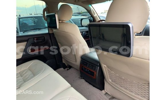 Sayi Imported Toyota Land Cruiser Blue Mota in Import - Dubai a Maseru Sayi Imported Toyota Land Cruiser Blue Mota in Import - Dubai a Maseru