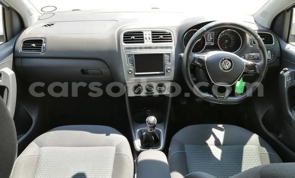 اشتري مستعمل Volkswagen Polo White سيارة في Hlotse في Leribe اشتري مستعمل Volkswagen Polo White سيارة في Hlotse في Leribe