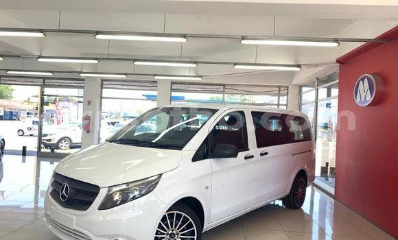 Sayi Na hannu Mercedes-Benz Vito White Mota in Maseru a Maseru Sayi Na hannu Mercedes-Benz Vito White Mota in Maseru a Maseru