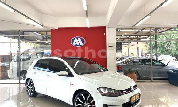 Sayi Na hannu Volkswagen Golf GTI White Mota in Maseru a Maseru Sayi Na hannu Volkswagen Golf GTI White Mota in Maseru a Maseru