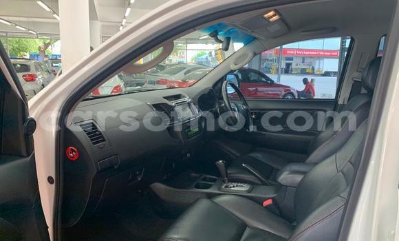 Acheter Occasion Voiture Toyota Fortuner Blanc à Maseru, Maseru Acheter Occasion Voiture Toyota Fortuner Blanc à Maseru, Maseru