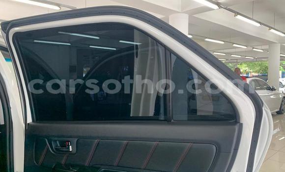 Acheter Occasion Voiture Toyota Fortuner Blanc à Maseru, Maseru Acheter Occasion Voiture Toyota Fortuner Blanc à Maseru, Maseru