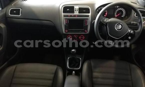 Sayi Na hannu Volkswagen Polo White Mota in Roma a Maseru Sayi Na hannu Volkswagen Polo White Mota in Roma a Maseru