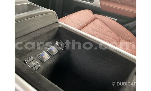 Sayi Imported Toyota Land Cruiser Black Mota in Import - Dubai a Maseru Sayi Imported Toyota Land Cruiser Black Mota in Import - Dubai a Maseru