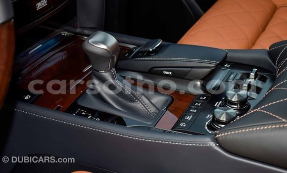 Sayi Imported Lexus LX Black Mota in Import - Dubai a Maseru Sayi Imported Lexus LX Black Mota in Import - Dubai a Maseru