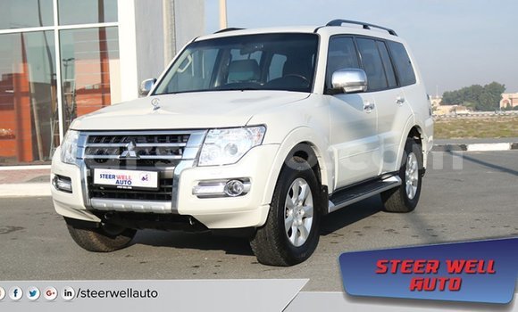 Sayi Imported Mitsubishi Pajero White Mota in Import - Dubai a Maseru Sayi Imported Mitsubishi Pajero White Mota in Import - Dubai a Maseru