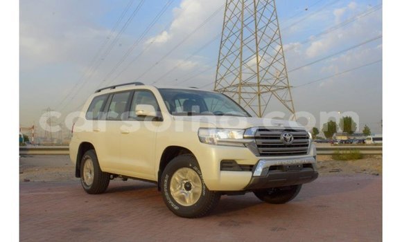 Buy Import Toyota Land Cruiser White Car in Import - Dubai in Maseru Buy Import Toyota Land Cruiser White Car in Import - Dubai in Maseru