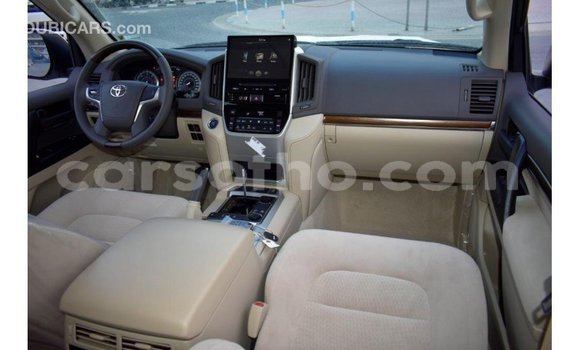 Buy Import Toyota Land Cruiser White Car in Import - Dubai in Maseru Buy Import Toyota Land Cruiser White Car in Import - Dubai in Maseru