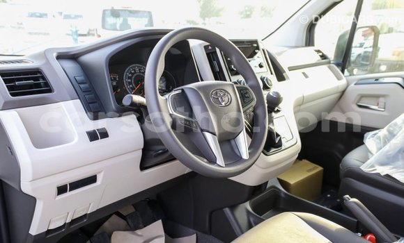 Buy Import Toyota Hiace White Car in Import - Dubai in Maseru Buy Import Toyota Hiace White Car in Import - Dubai in Maseru