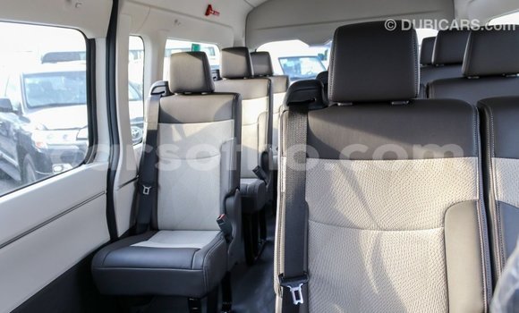Buy Import Toyota Hiace White Car in Import - Dubai in Maseru Buy Import Toyota Hiace White Car in Import - Dubai in Maseru